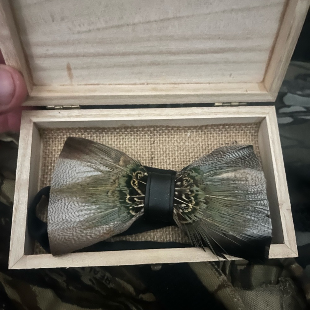 Pheasant feather bow tie by Lanzonia
